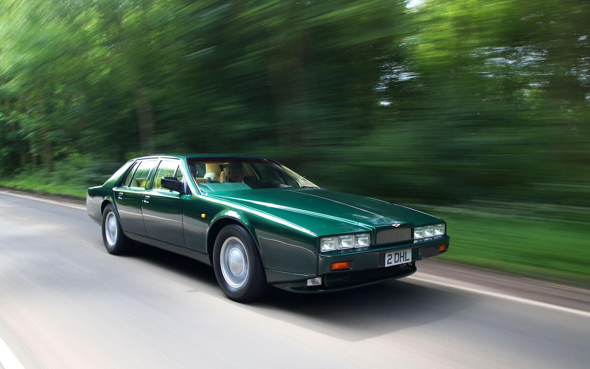 Aston Martin Lagonda (1976) Aston Martin Lagonda (1976)