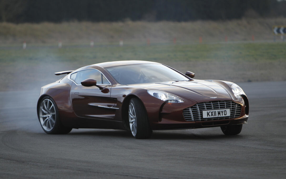 Aston Martin One-77 (7.3-litres) Aston Martin One-77 (7.3-litres)