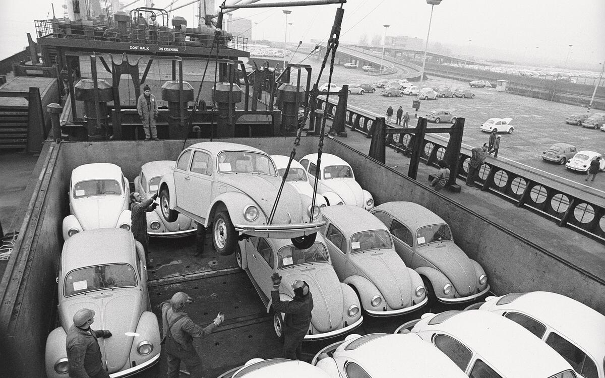 The third-generation VW Beetle has come to the end of its life. The third-generation VW Beetle has come to the end of its life.