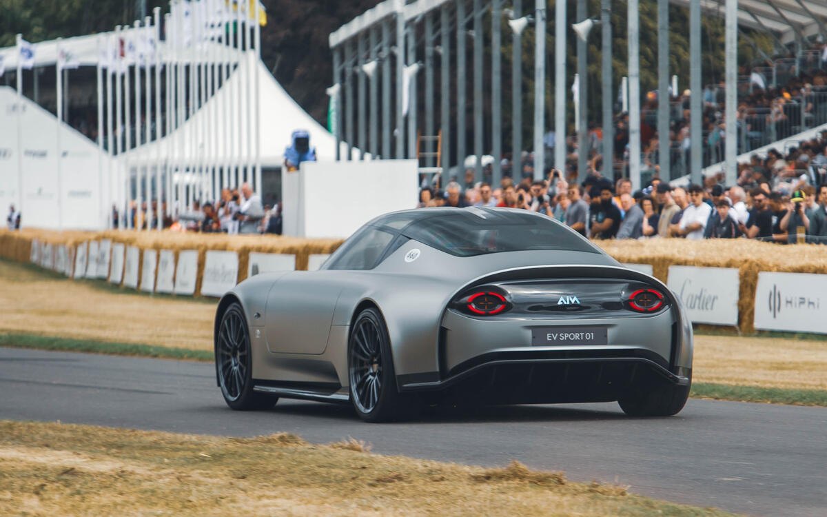 AIM EV Sport 01 AIM EV Sport 01
