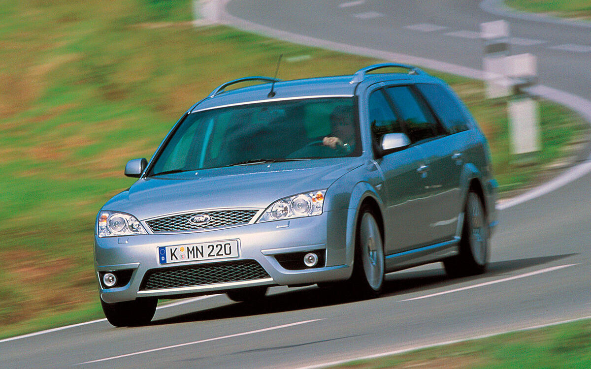 Ford Mondeo ST220