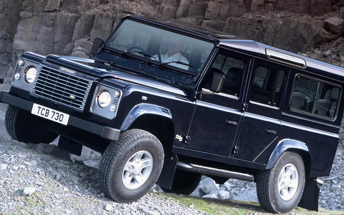 Land Rover Defender 110 (from £8500) Land Rover Defender 110 (from £8500)