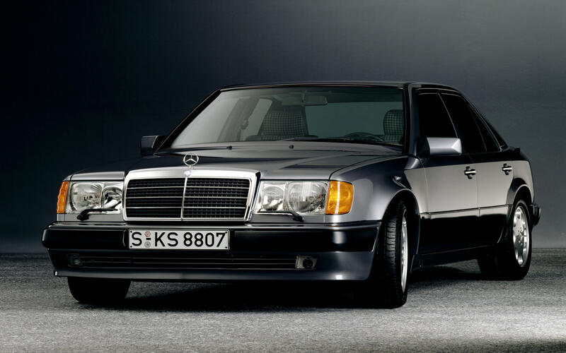 Mercedes-Benz 500E