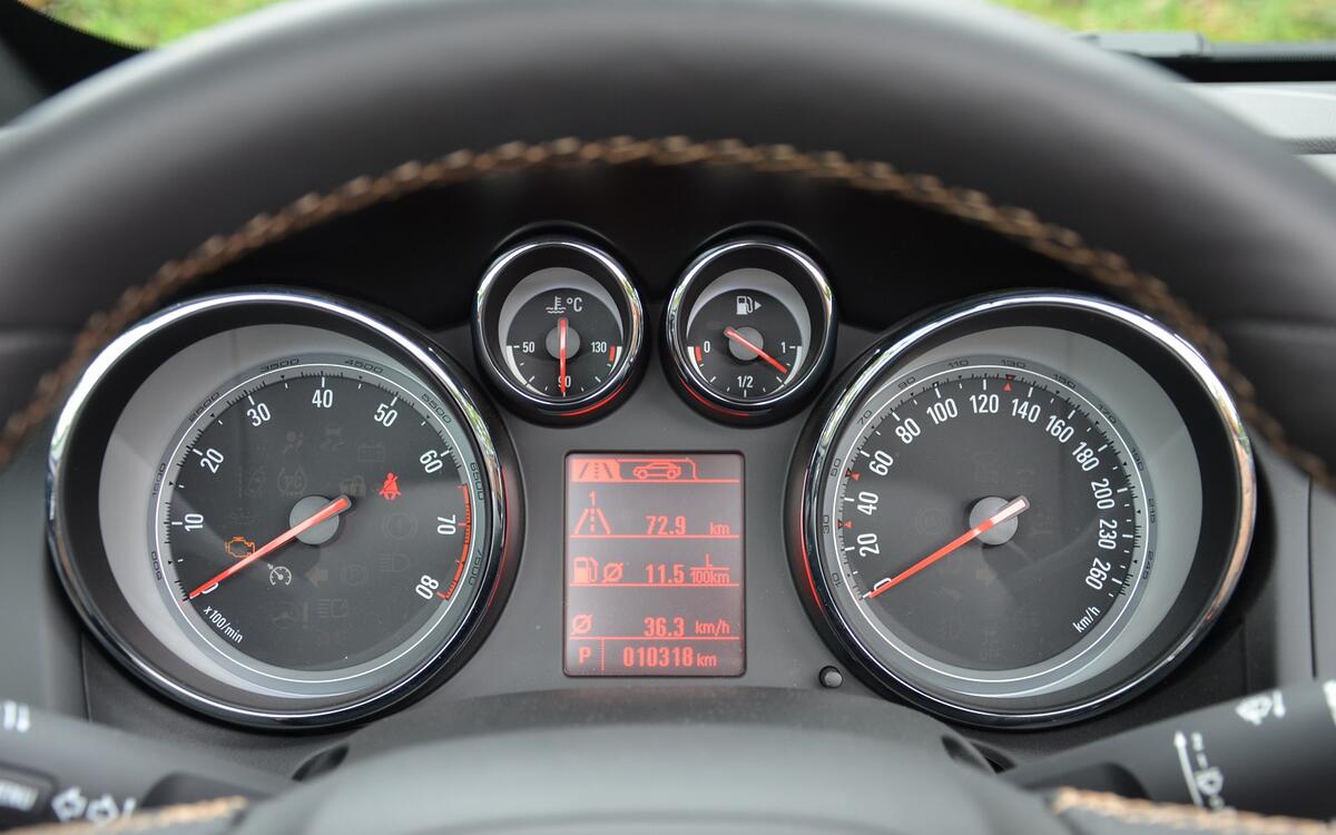 The fuel filler locator The fuel filler locator