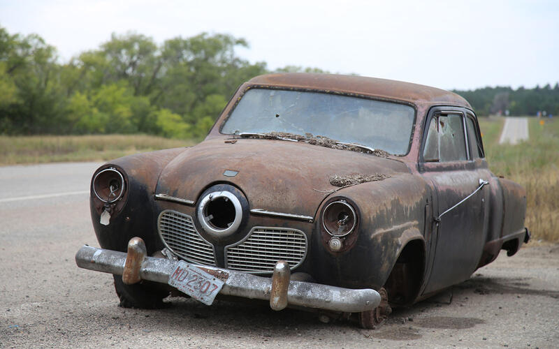 STUDEBAKER CHAMPION - 1951 STUDEBAKER CHAMPION - 1951