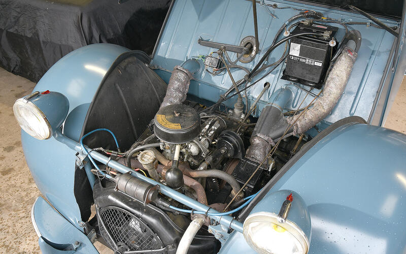 Citroën 2CV: 1948-1990 (42 years)