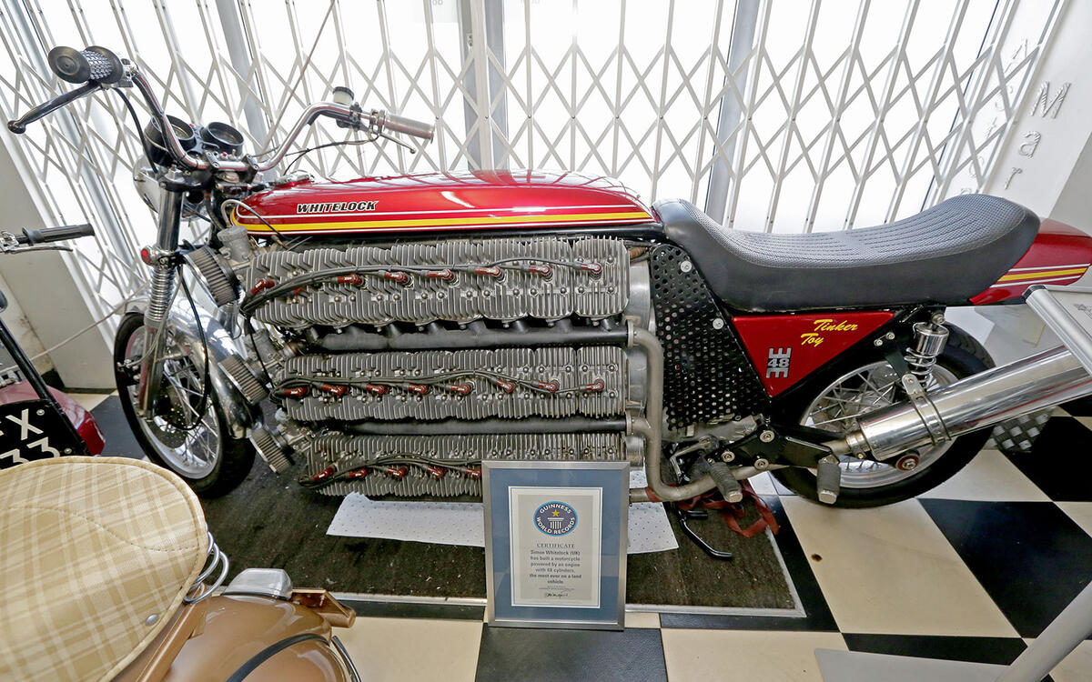 48-cylinder Kawasaki 48-cylinder Kawasaki