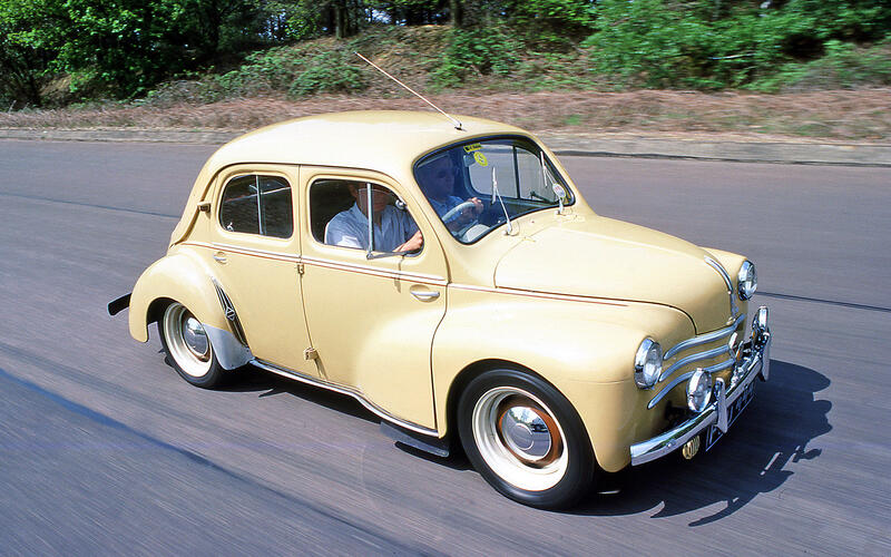Renault 4CV (1947)