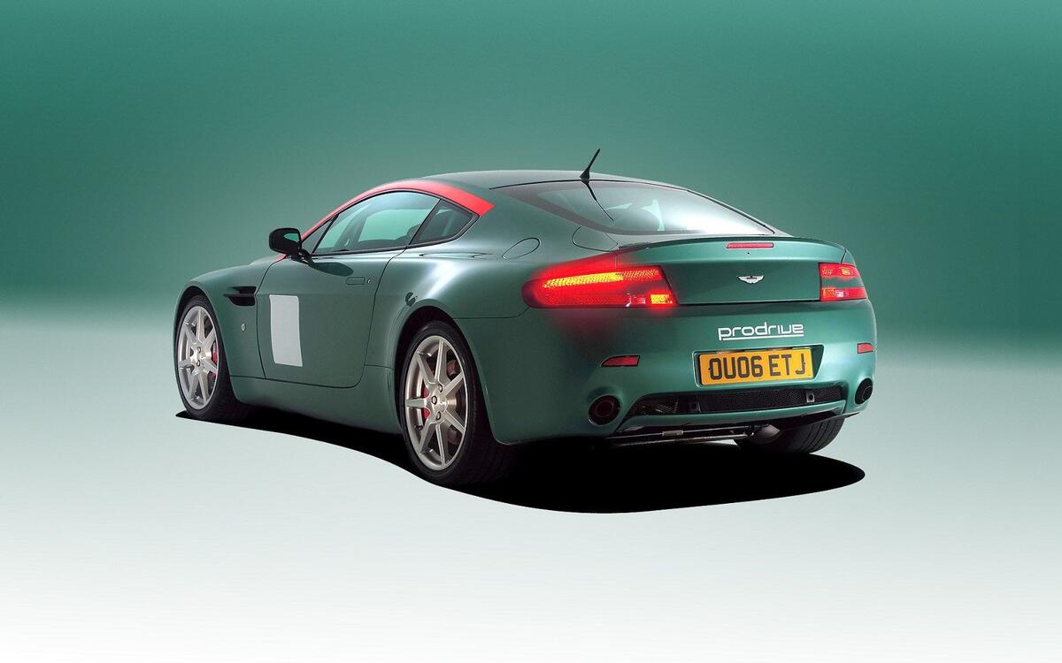 Aston Martin V8 Vantage - 2006 Aston Martin V8 Vantage - 2006