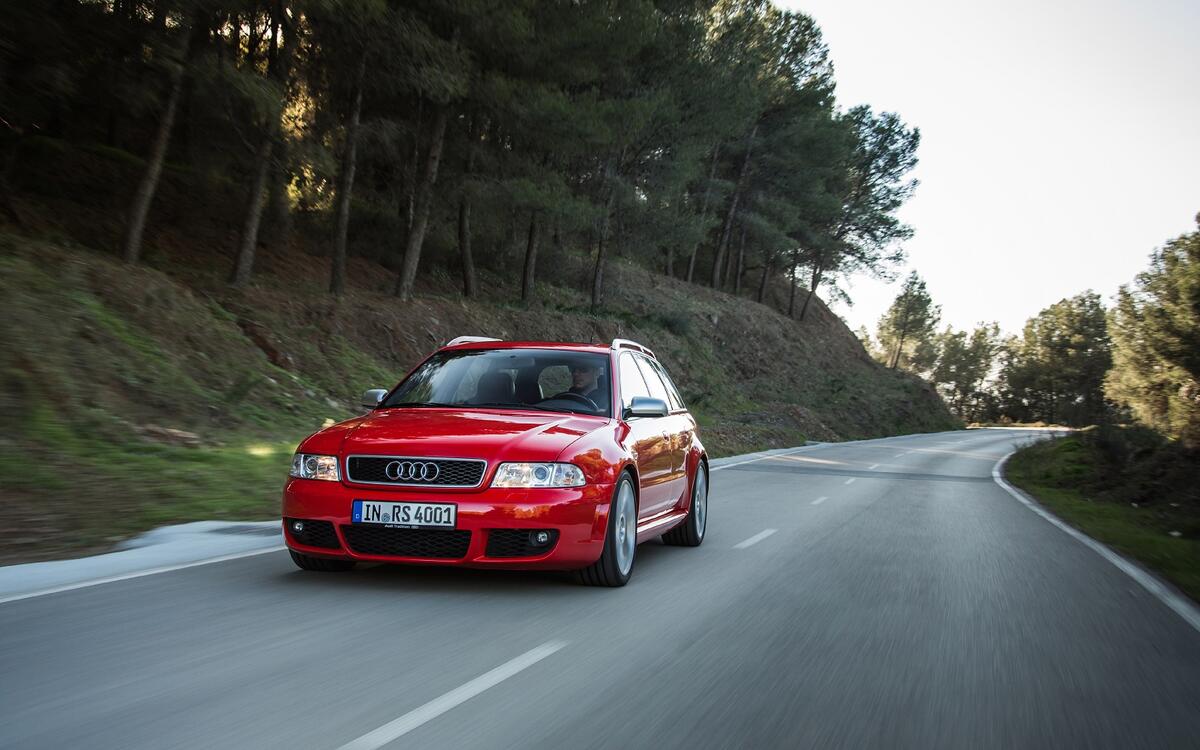 The RS 4 Avant (B5, 1999) The RS 4 Avant (B5, 1999)