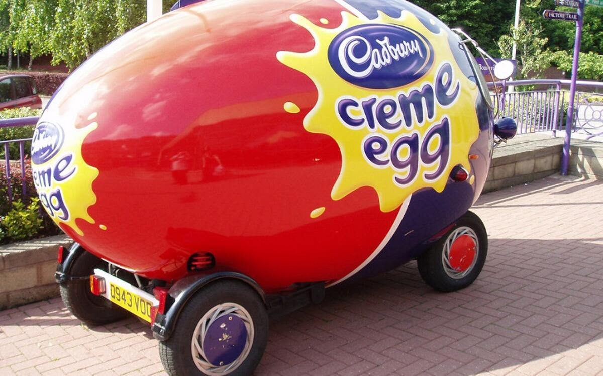 Cadbury’s Creme Egg car – 1989 Cadbury’s Creme Egg car - 1989