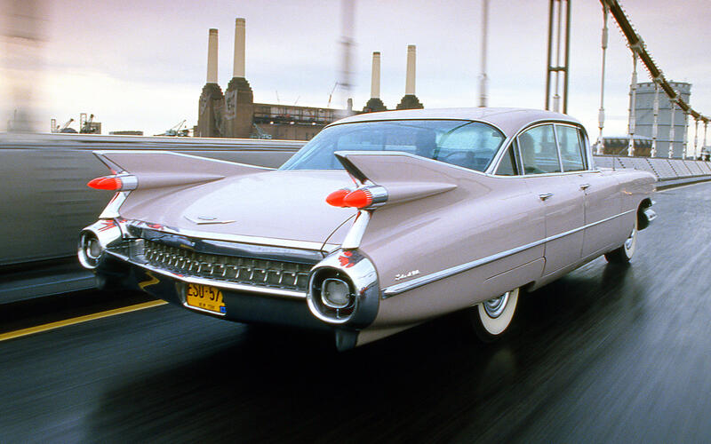 Tail fins Tail fins