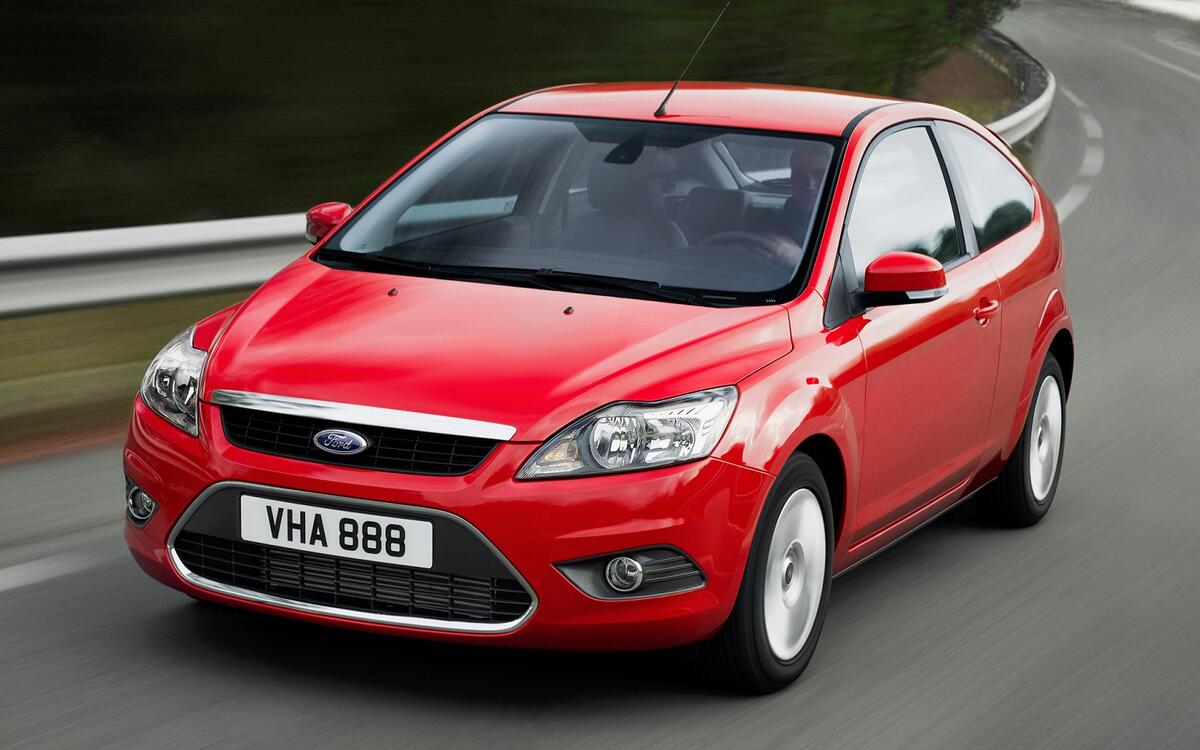 2: Ford Focus (93,517 sold) 2: Ford Focus (93,517 sold)
