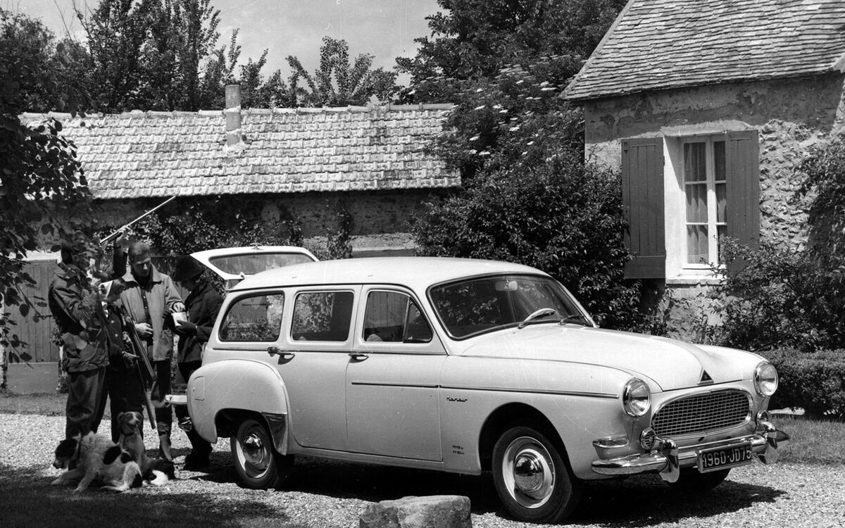 Renault Frégate (1952) Renault Frégate (1952)