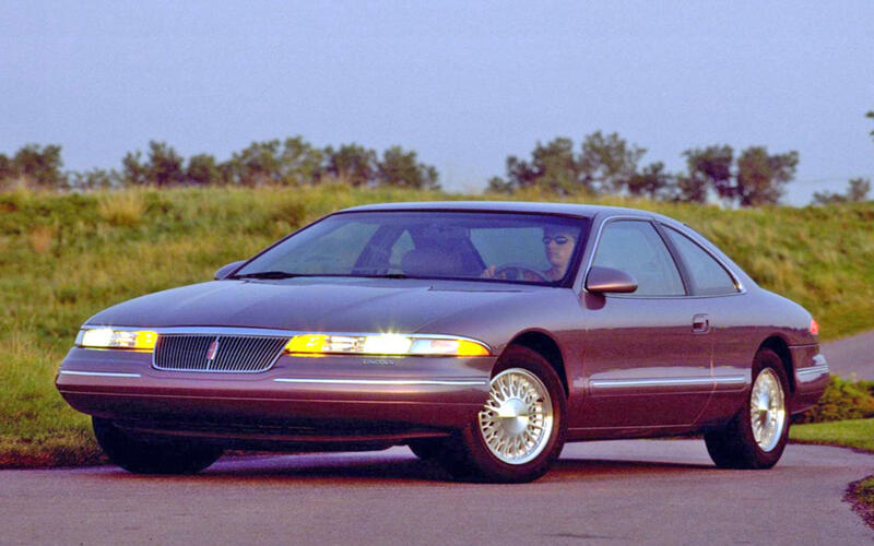 Lincoln Mark VIII 