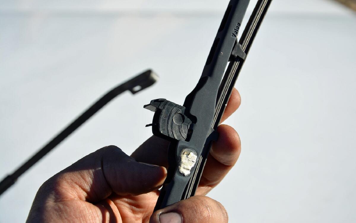 The wiper service position The wiper service position