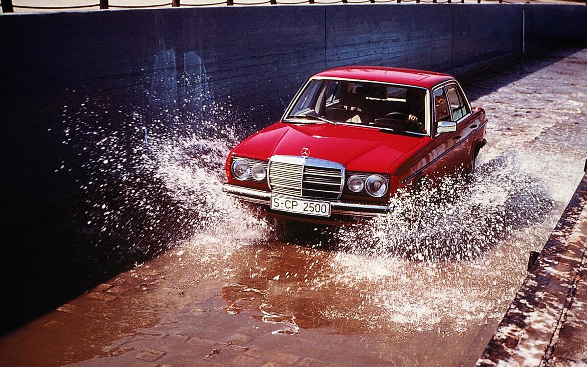 W123 (1976) W123 (1976)