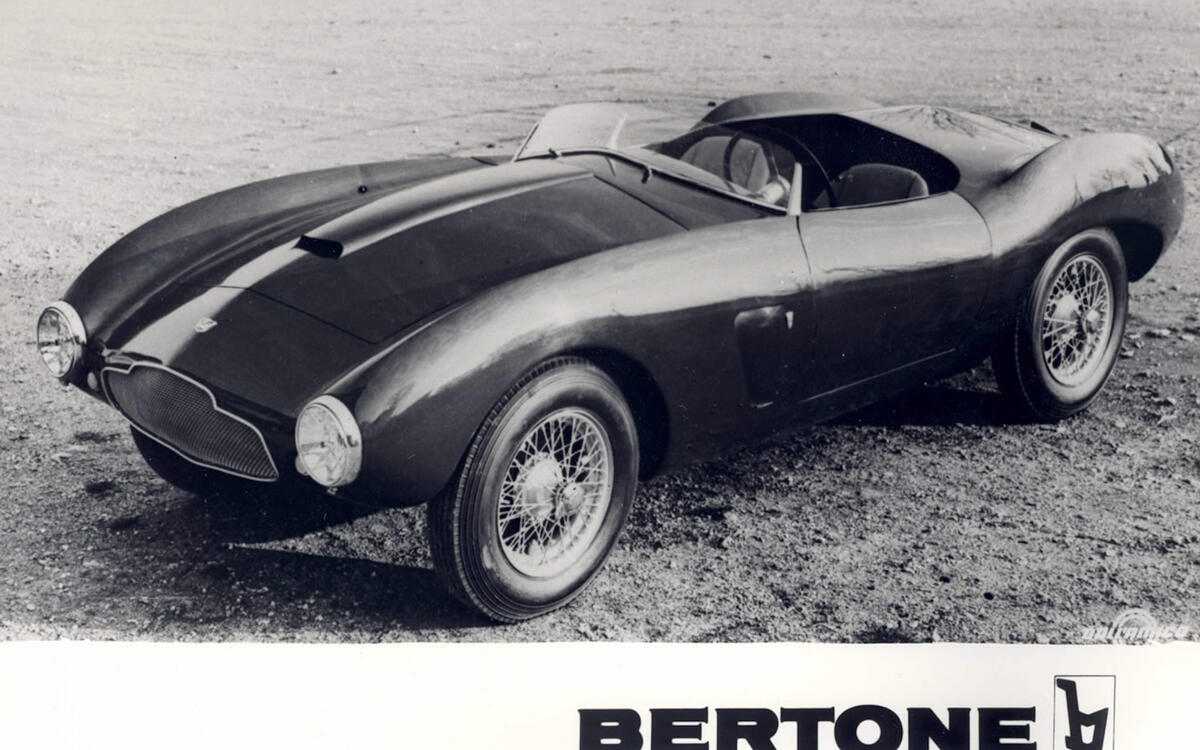 Arnolt-Aston Martin DB 2/4 Spider