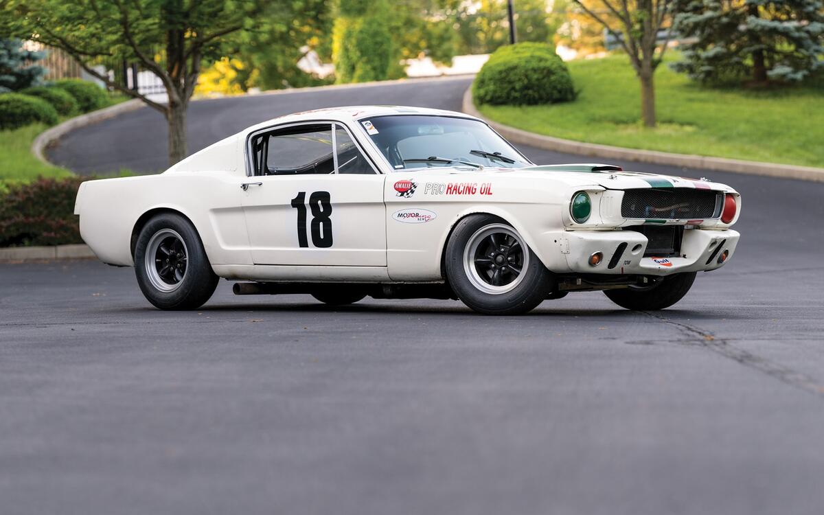 1965 Shelby GT350 R – $770,000 (2015) 1965 Shelby GT350 R – $770,000 (2015)