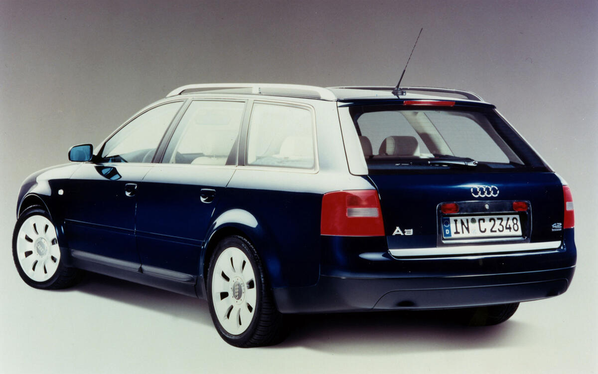 Audi A6 4.2 (1997) Audi A6 4.2 (1997)