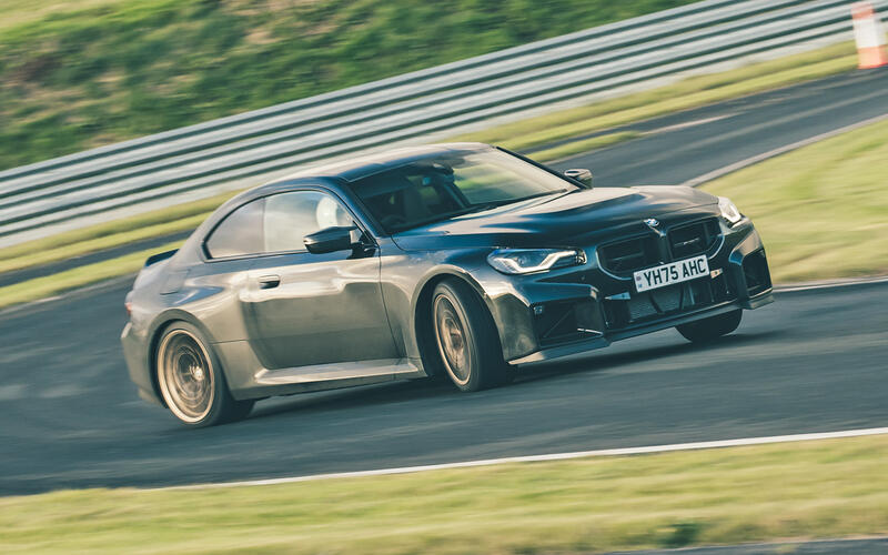 BMW M2 CS