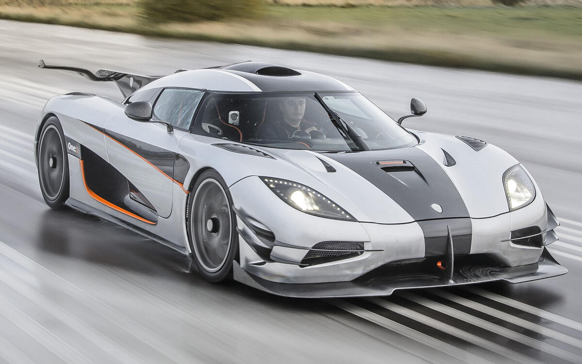 7: Koenigsegg One:1 – 986bhp/tonne 7: Koenigsegg One:1 – 986bhp/tonne