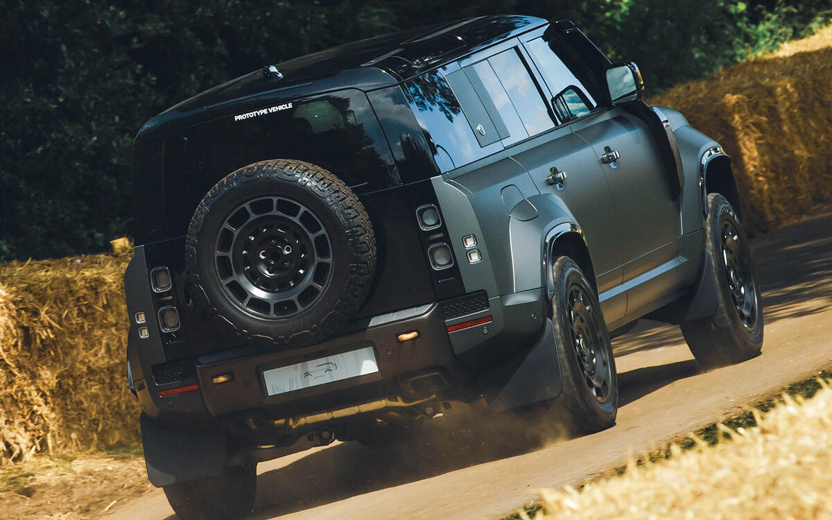 Land Rover Defender Octa Land Rover Defender Octa