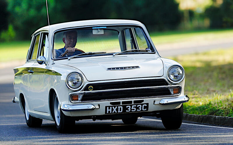 Ford Cortina