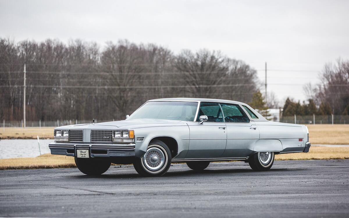 Oldsmobile Ninety-Eight (1976) Oldsmobile Ninety-Eight (1976)
