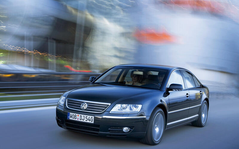 Volkswagen Phaeton (2002) Volkswagen Phaeton (2002)