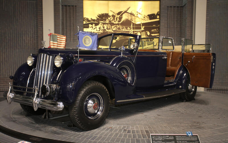 Packard Twelve (1939)