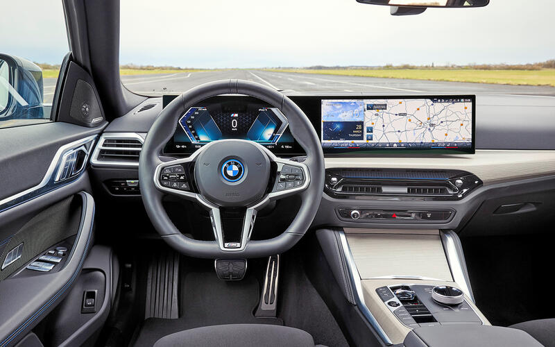 5: BMW i4 