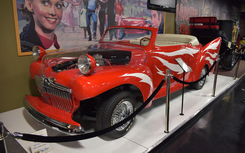 Ford Deluxe Greased Lightning (1946) Ford Deluxe Greased Lightning (1946)