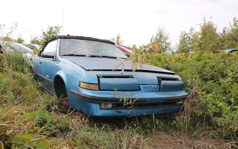 PONTIAC SUNBIRD - GT