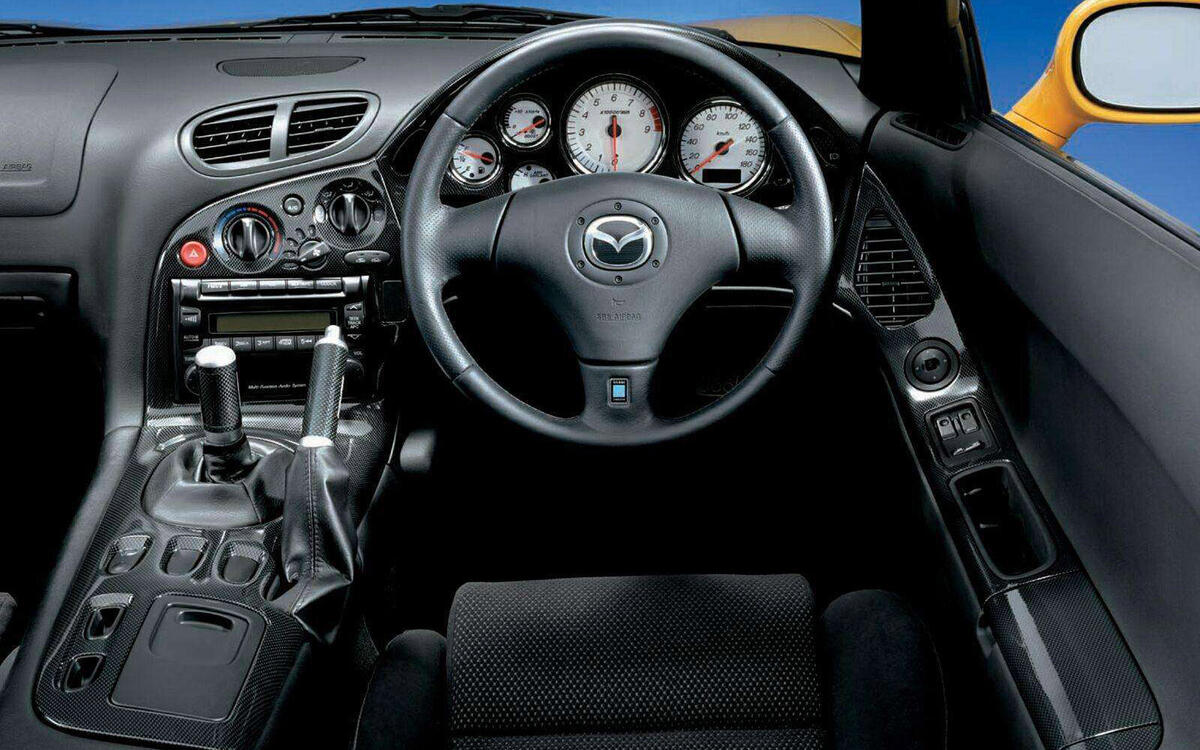 Mazda RX-7  Mazda RX-7