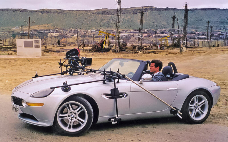 The World Is Not Enough – BMW Z8 - FAKE