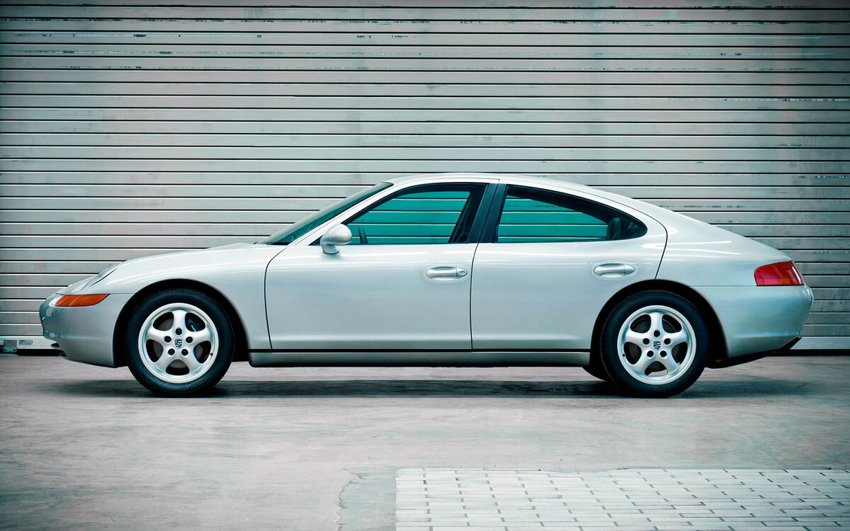 Porsche 989 (1989) Porsche 989 (1989)