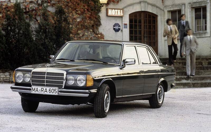 Mercedes-Benz W123 (1976) Mercedes-Benz W123 (1976)