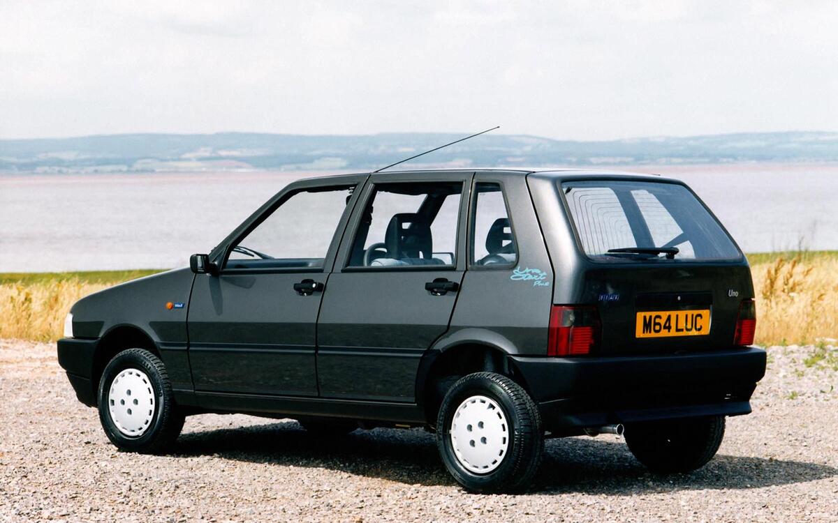 Fiat Uno: 144 Fiat Uno: 144