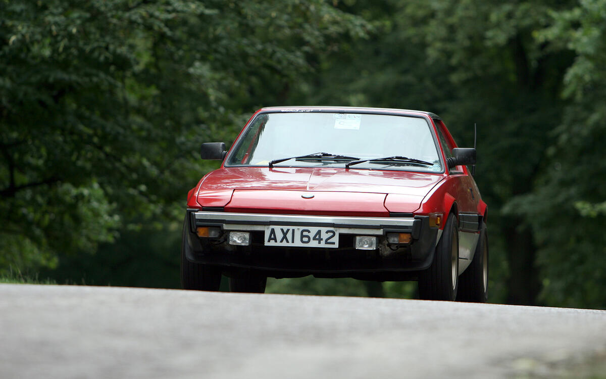 Fiat X1/9 (from £9995) Fiat X1/9 (from £9995)
