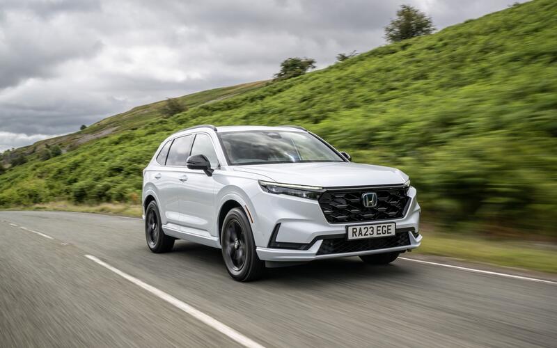 4: Honda CR-V – 854,000 +1% 4: Honda CR-V – 854,000 +1%