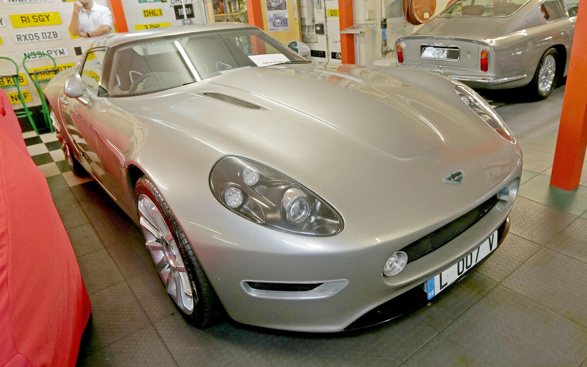 Lightning GT Lightning GT