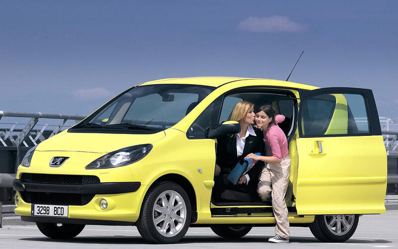Peugeot 1007 (2005)