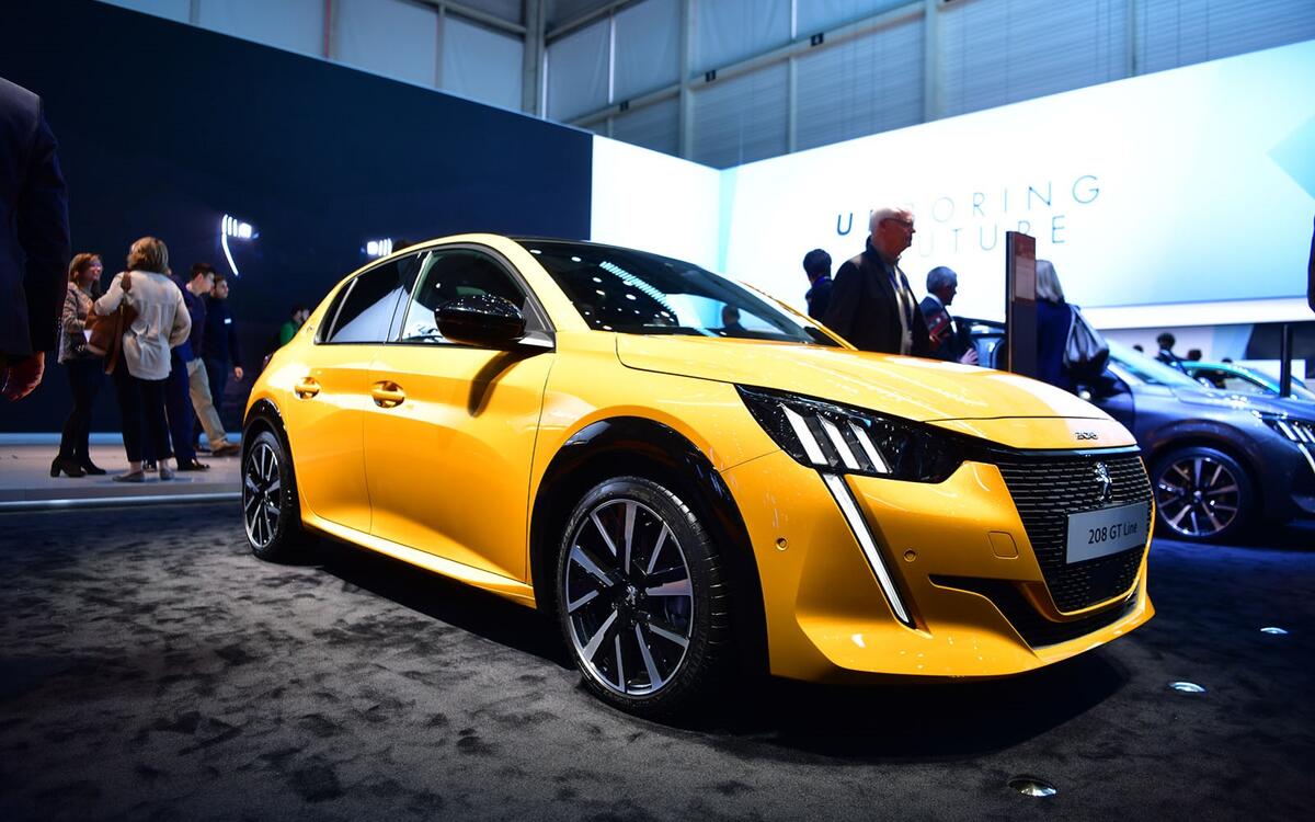 Attend a major auto show Attend a major auto show