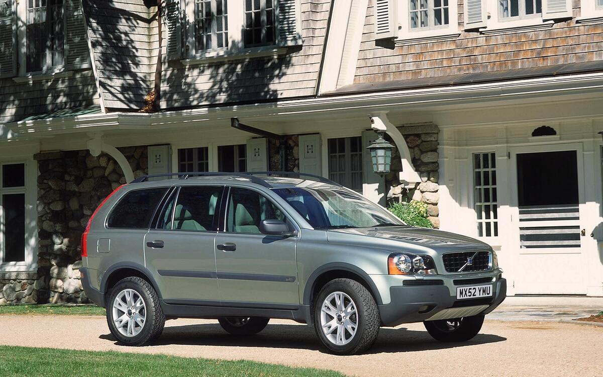 Volvo XC90 (from £2000) Volvo XC90 (from £2000)
