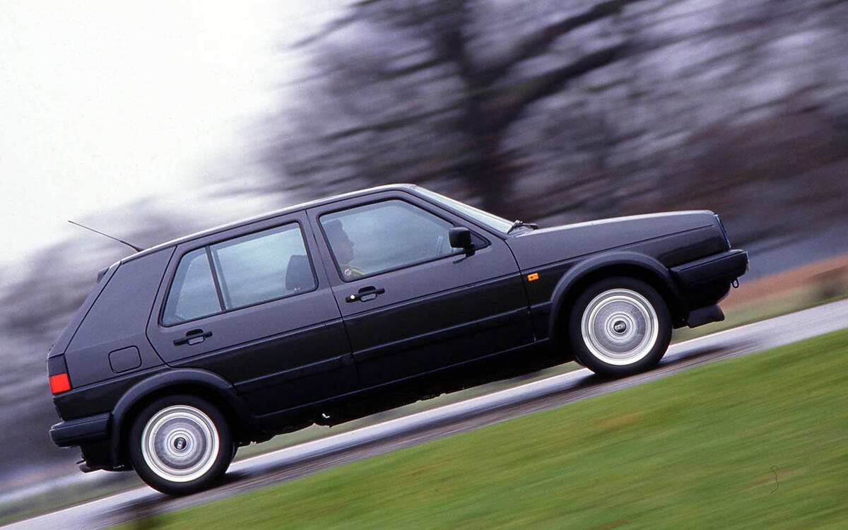 19: VOLKSWAGEN GOLF GTI MK2 (1984)