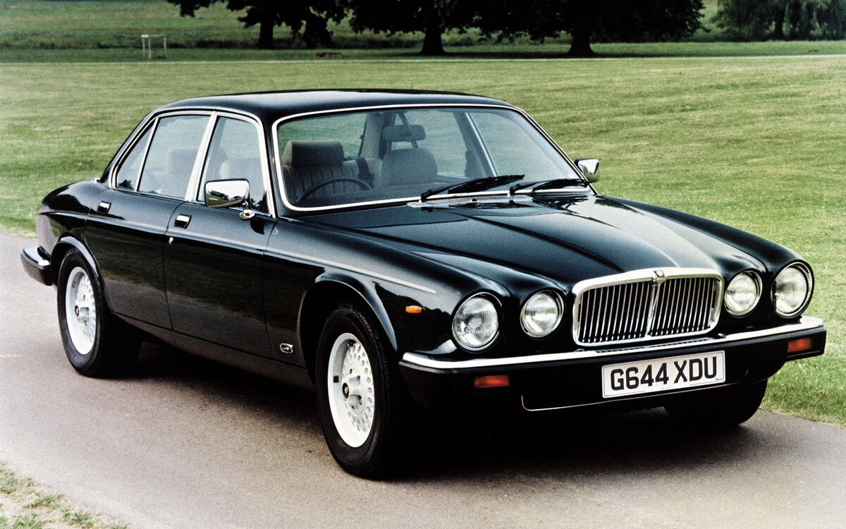 Jaguar XJ Series 3 V12 (1979)