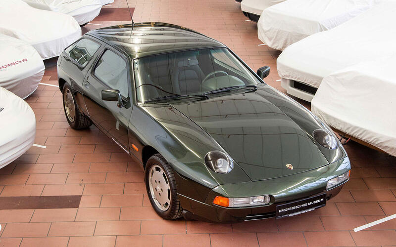 Porsche 928-4 (1984) Porsche 928-4 (1984)