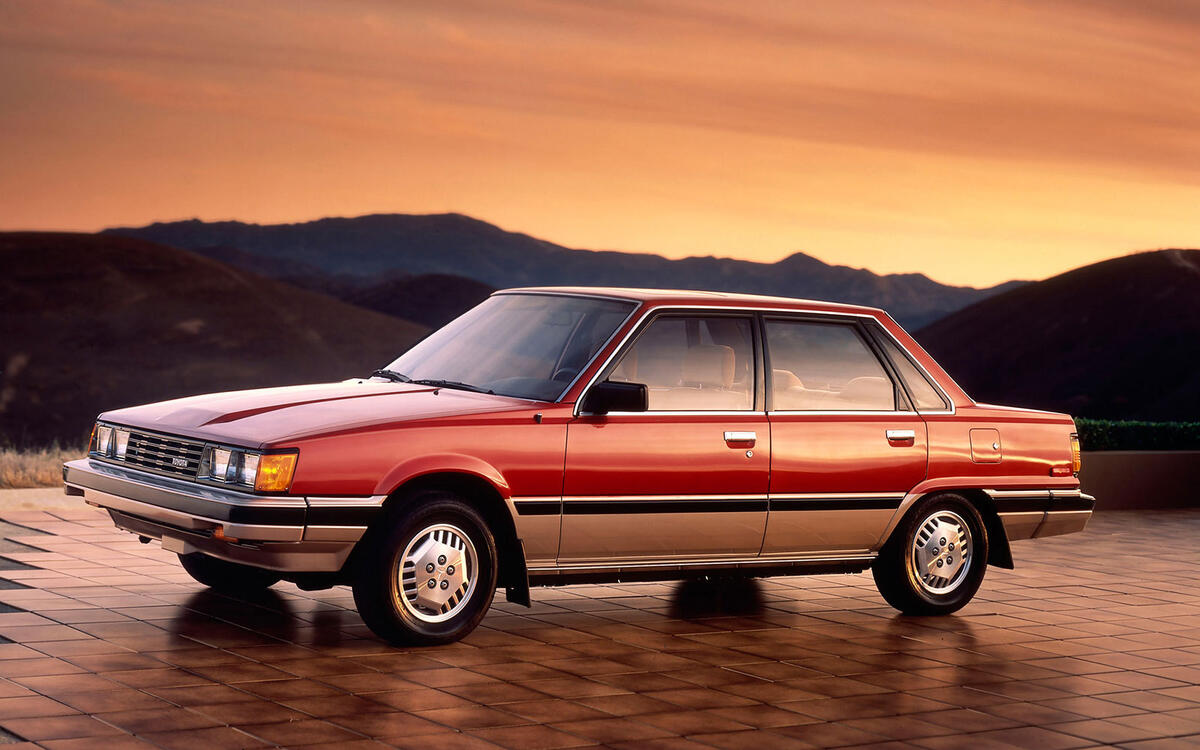 Camry (1982) Camry (1982)