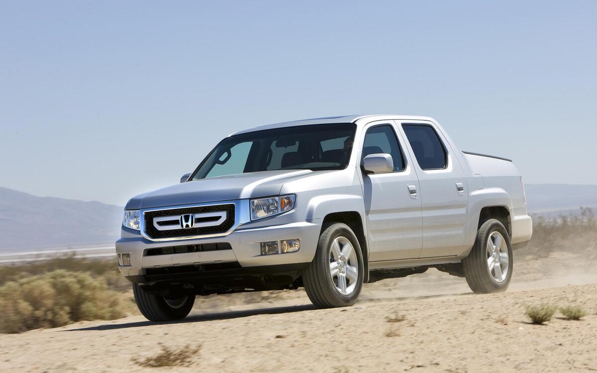 Honda Ridgeline (2005) Honda Ridgeline (2005)